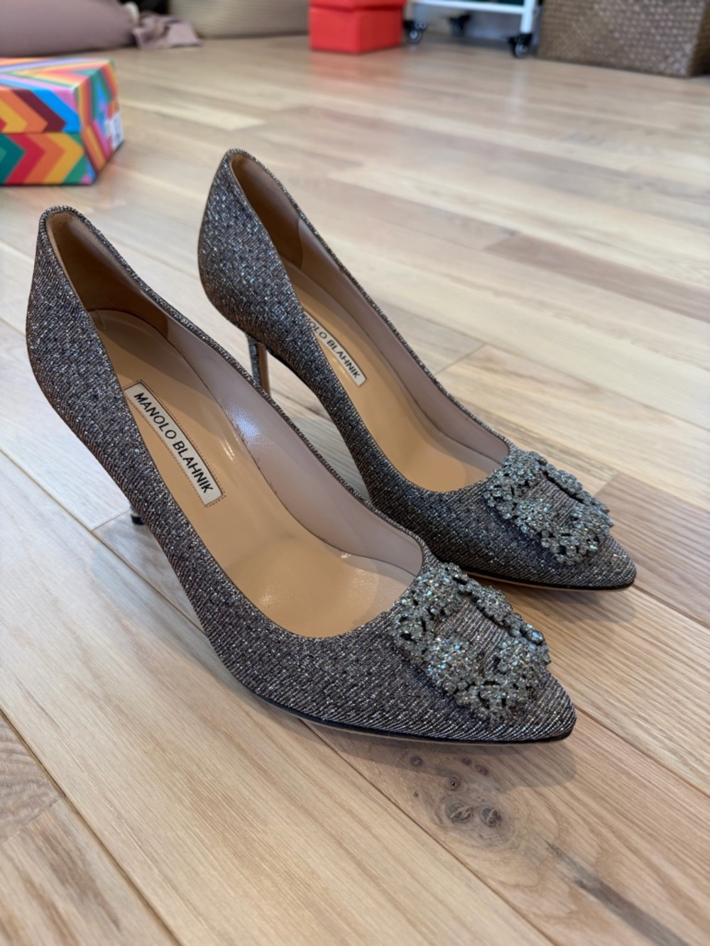 HANGISI GLITTER 90 Dark Gold Glitter Fabric Jewel Buckle Pumps size 39 RT $1475